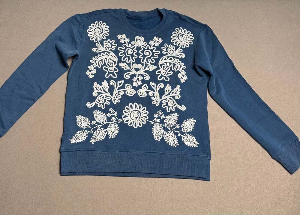 Johnny Was Sutash Sweatshirt Indigo Blue Floral Embroidered Size M